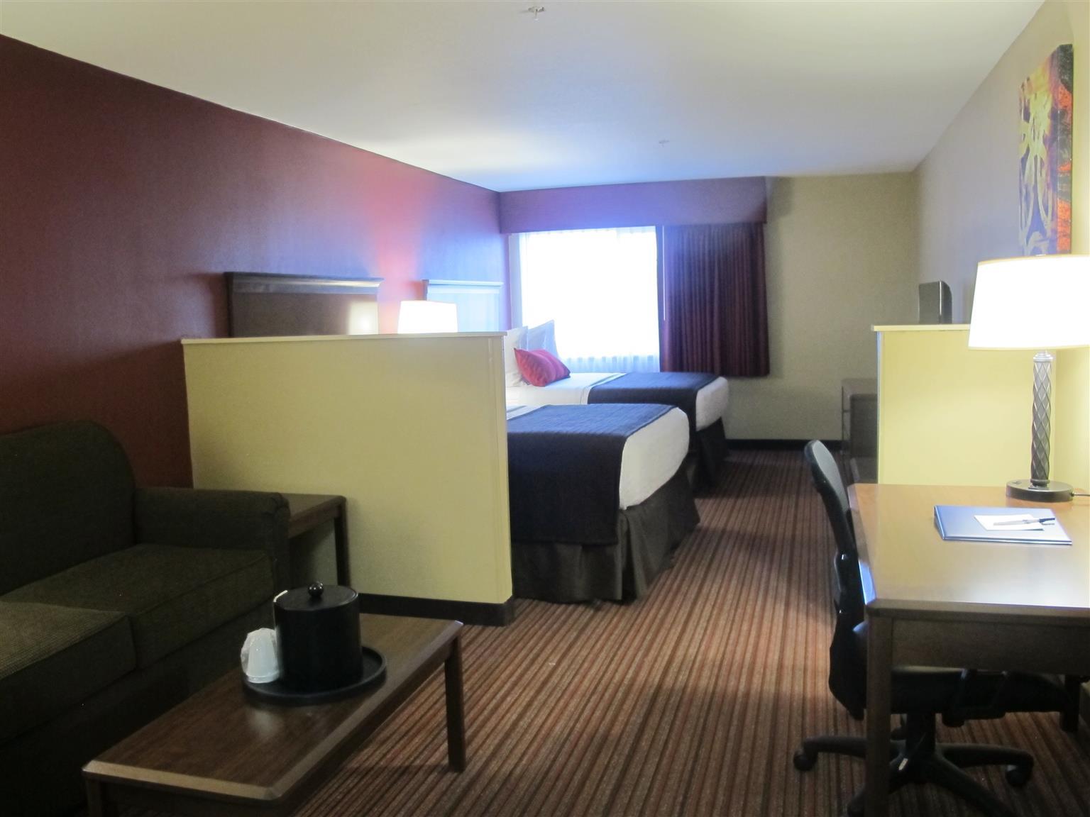 Best Western Woodland Inn Екстериор снимка