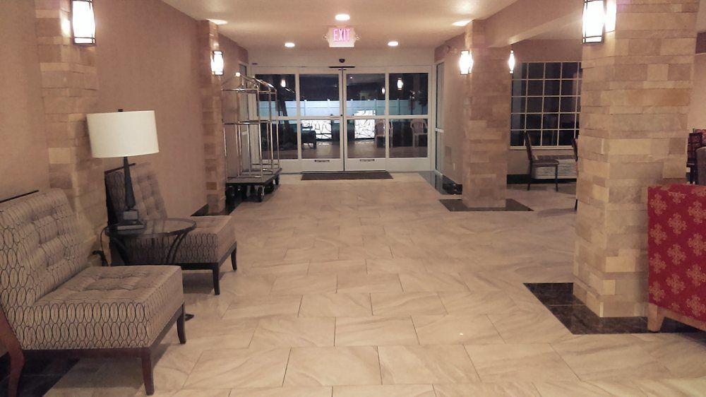 Best Western Woodland Inn Екстериор снимка